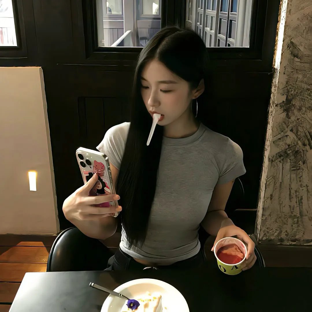 演员 - 艾玛·麦基 